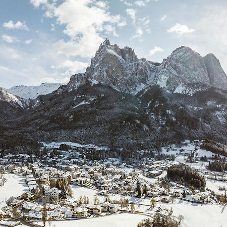 Mirabell Alpine Garden Resort & Spa Siusi Bagian luar foto