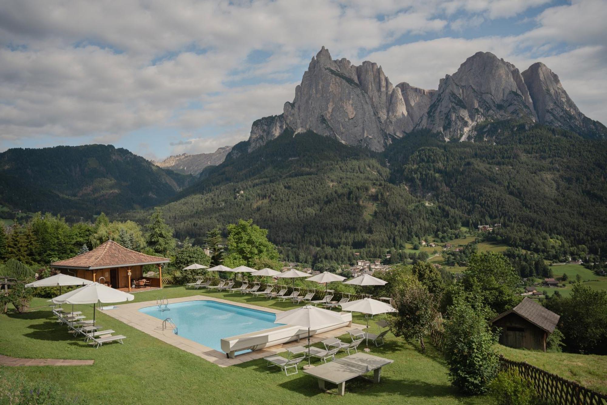 Mirabell Alpine Garden Resort & Spa Siusi Bagian luar foto