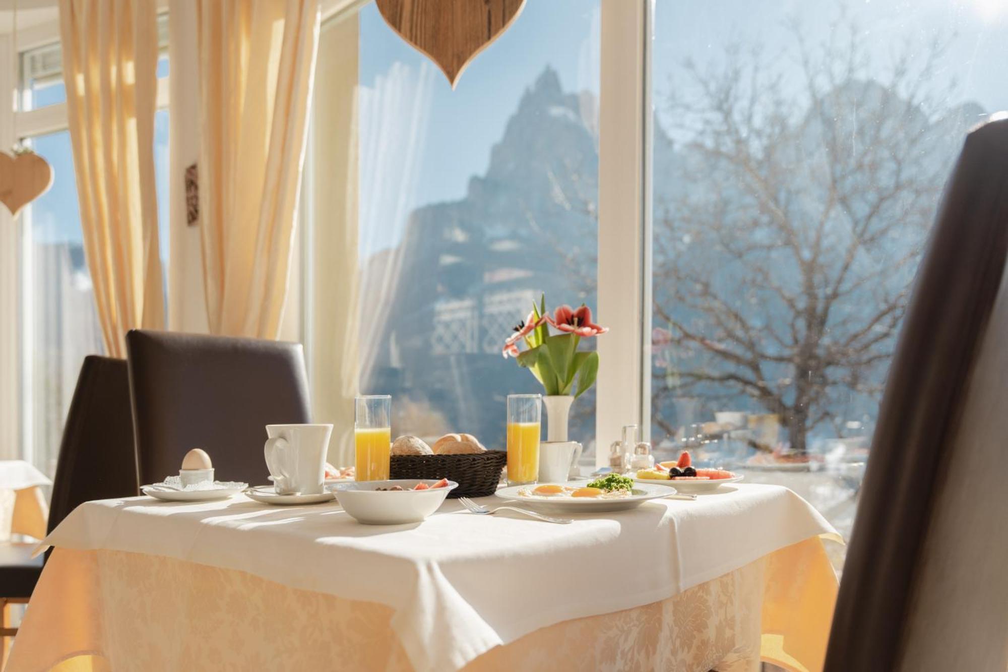 Mirabell Alpine Garden Resort & Spa Siusi Bagian luar foto